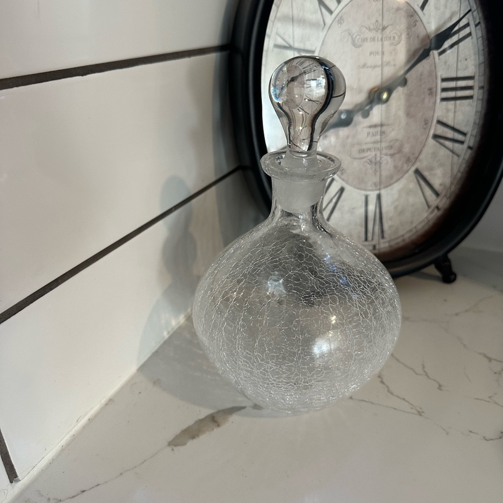 Crackled clear glass round globe decanter with crystal  closure stopper